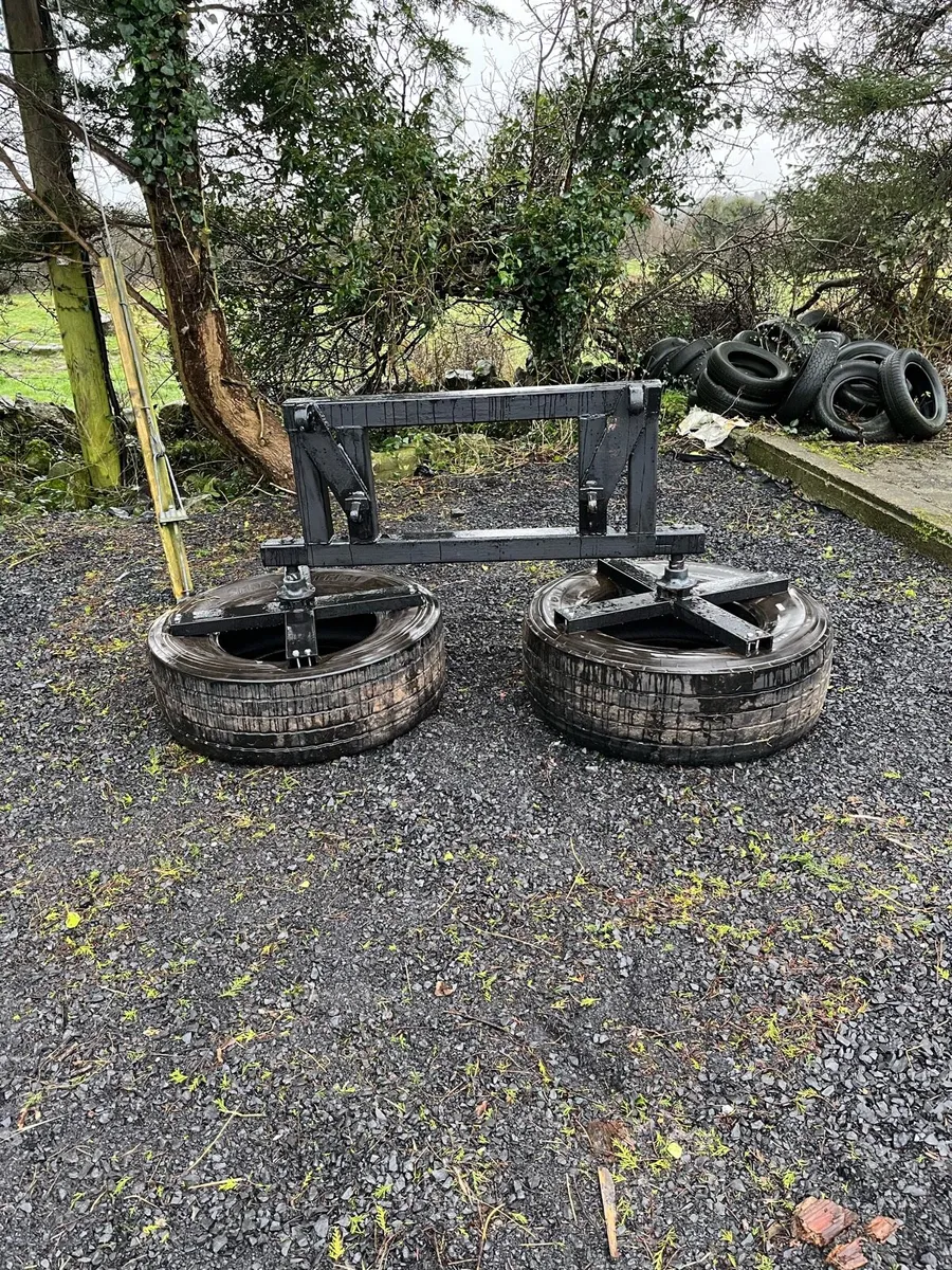 Silage pusher - Image 1