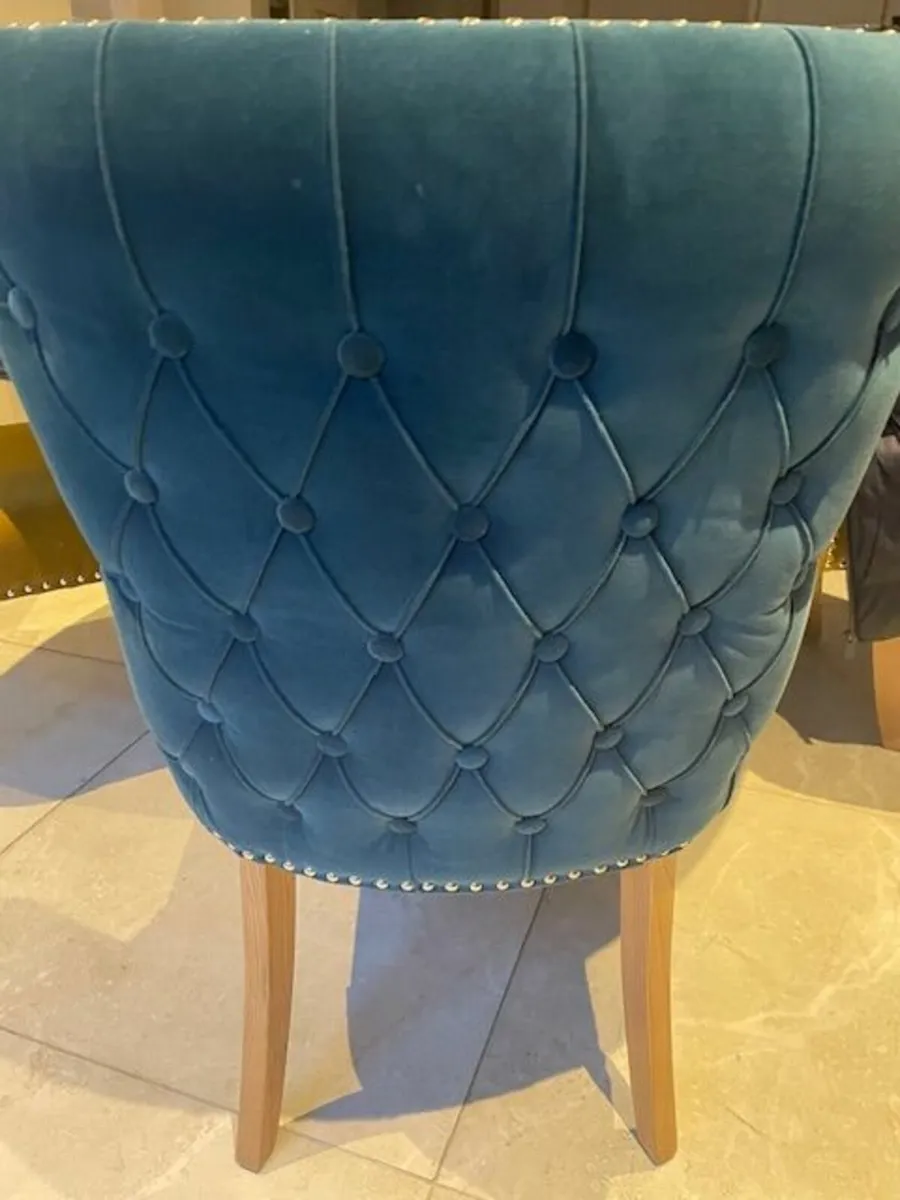 5ft Solid Wood Round Dining Table and 4 chairs - Image 4