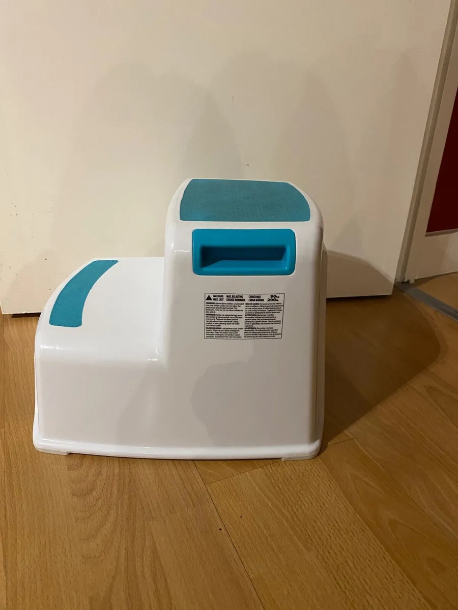 ***For Free** Dream baby 2 Up step stool - Image 2