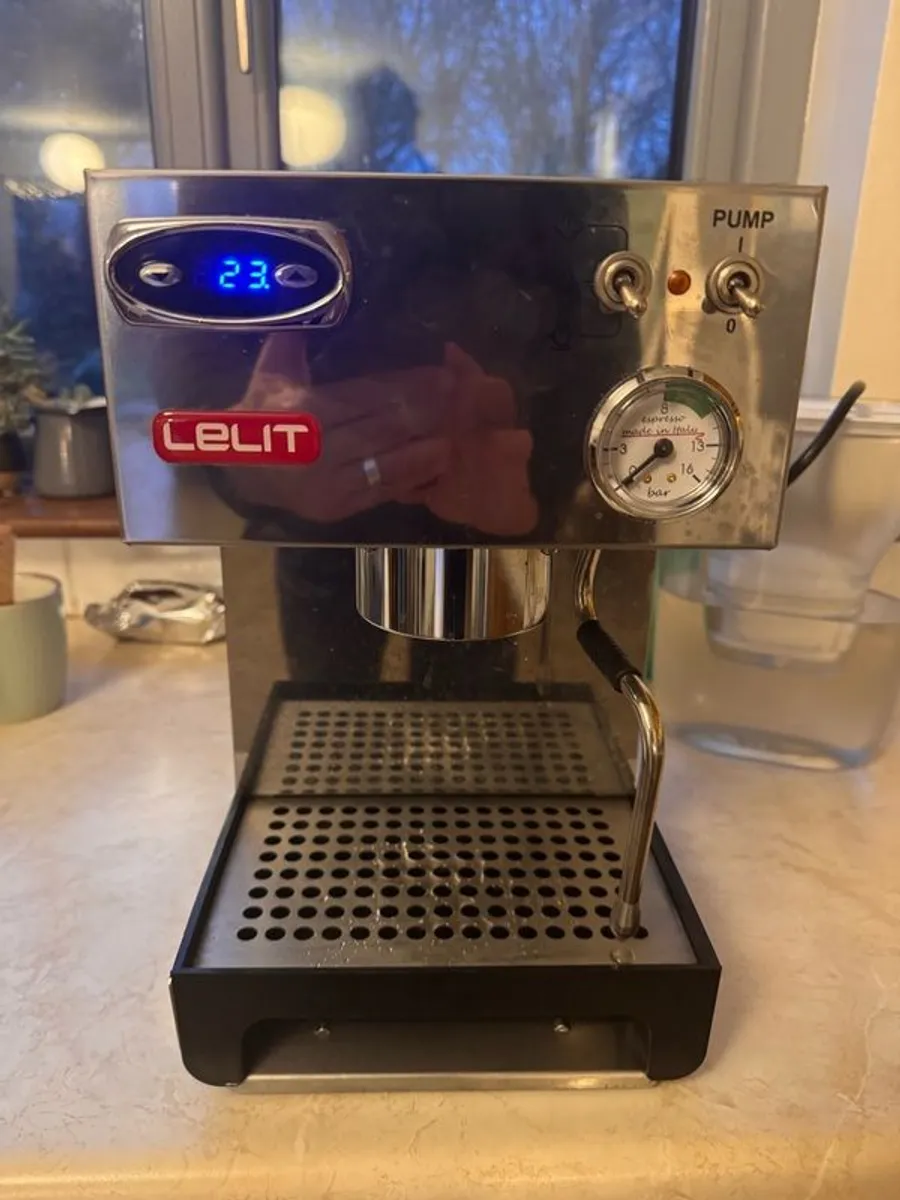 coffee machine and grinder - Image 1