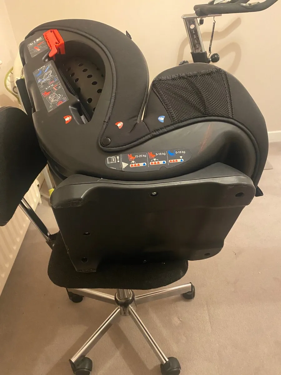 Baby/ Child Car Seat - Image 4