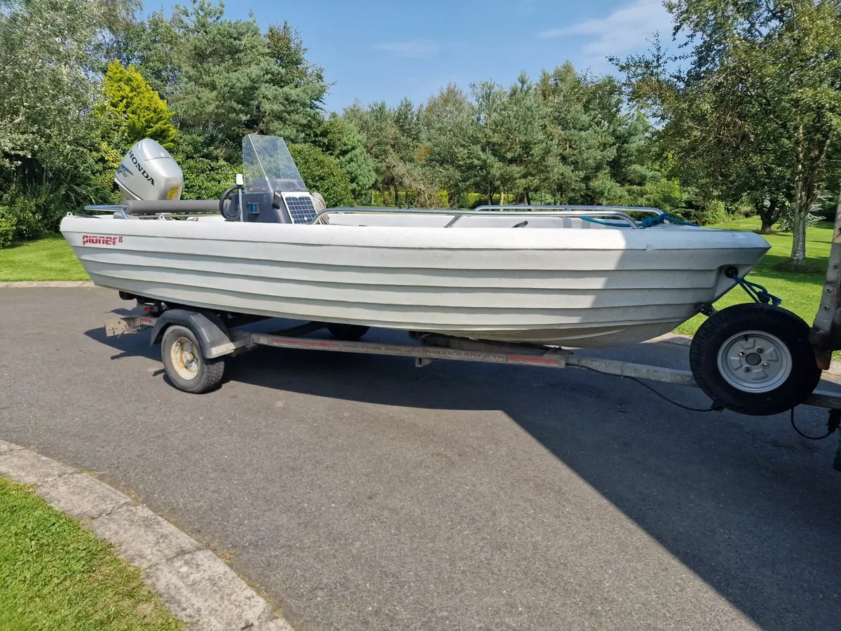 Pioner Boat 15 with Honda 25hp 4 stroke & trailer - Image 1