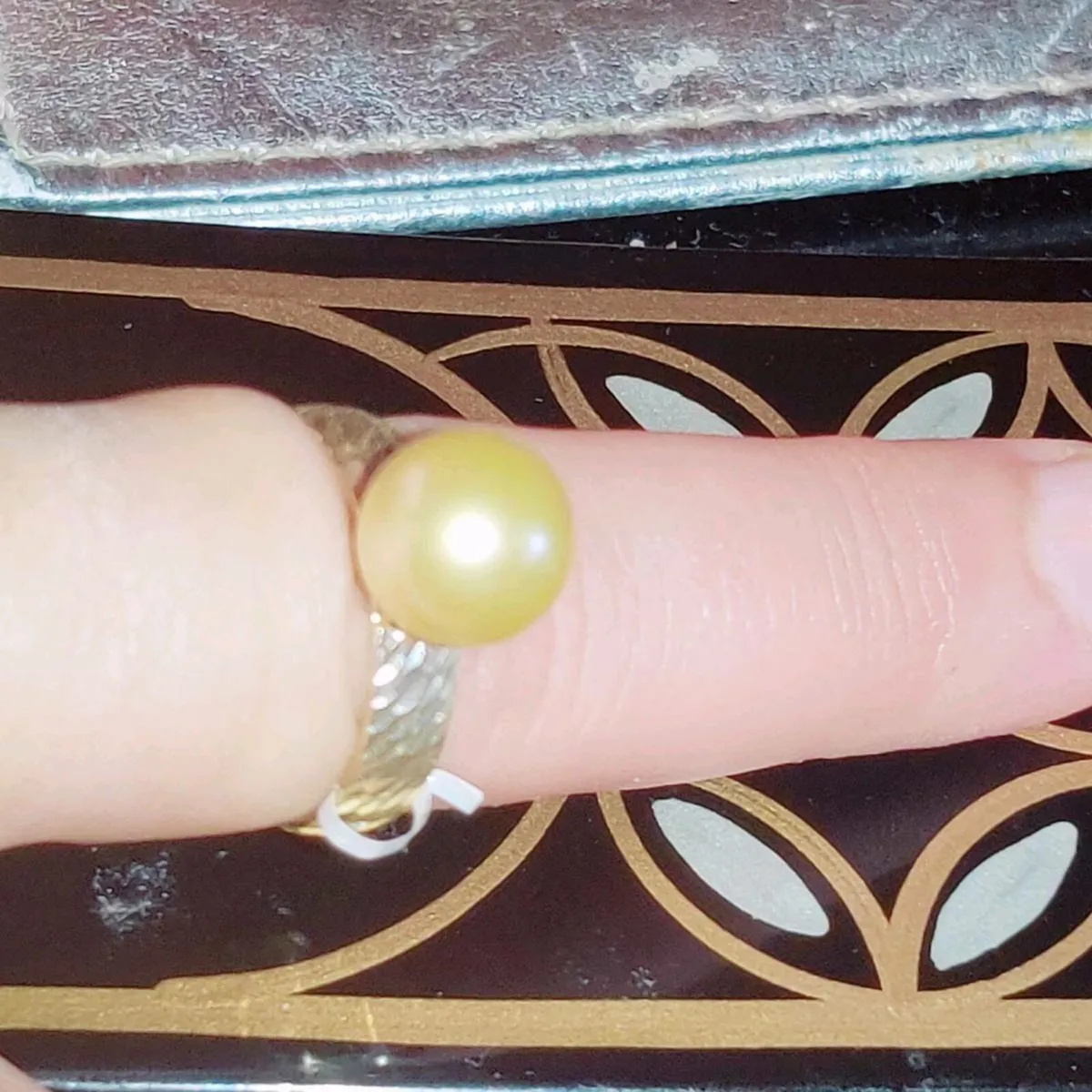 DERP SEA CHAMPAYNE PEARL, 9CT Gold New Dress Ring - Image 3