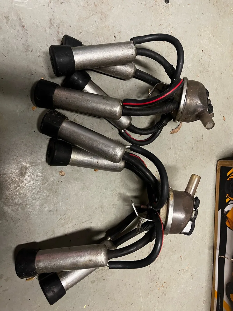 Clusters and Bowls Available *2nd Hand - Image 3