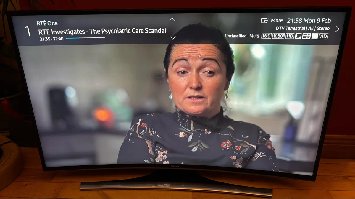 48” Samsung 4K Curved Smart TV - Image 3