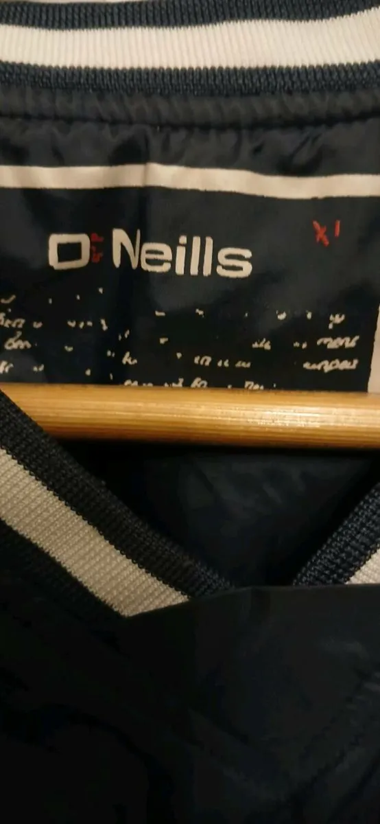 Cork Hurling O'Neills Rain Jersey - Image 4
