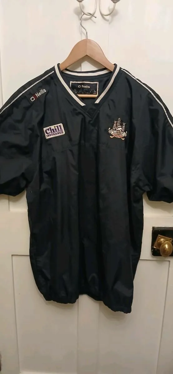 Cork Hurling O'Neills Rain Jersey - Image 1