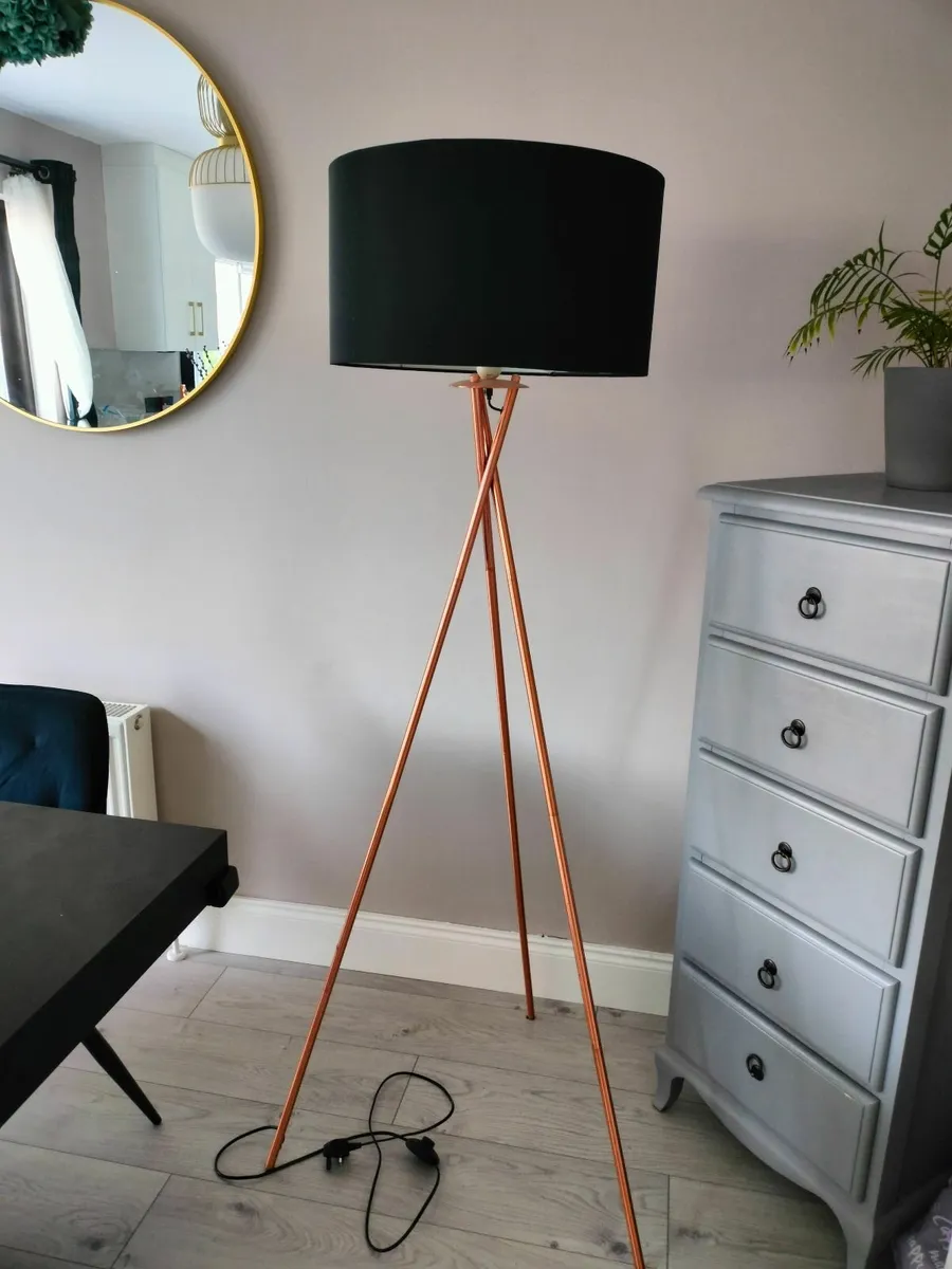 Floor lamp - Image 1