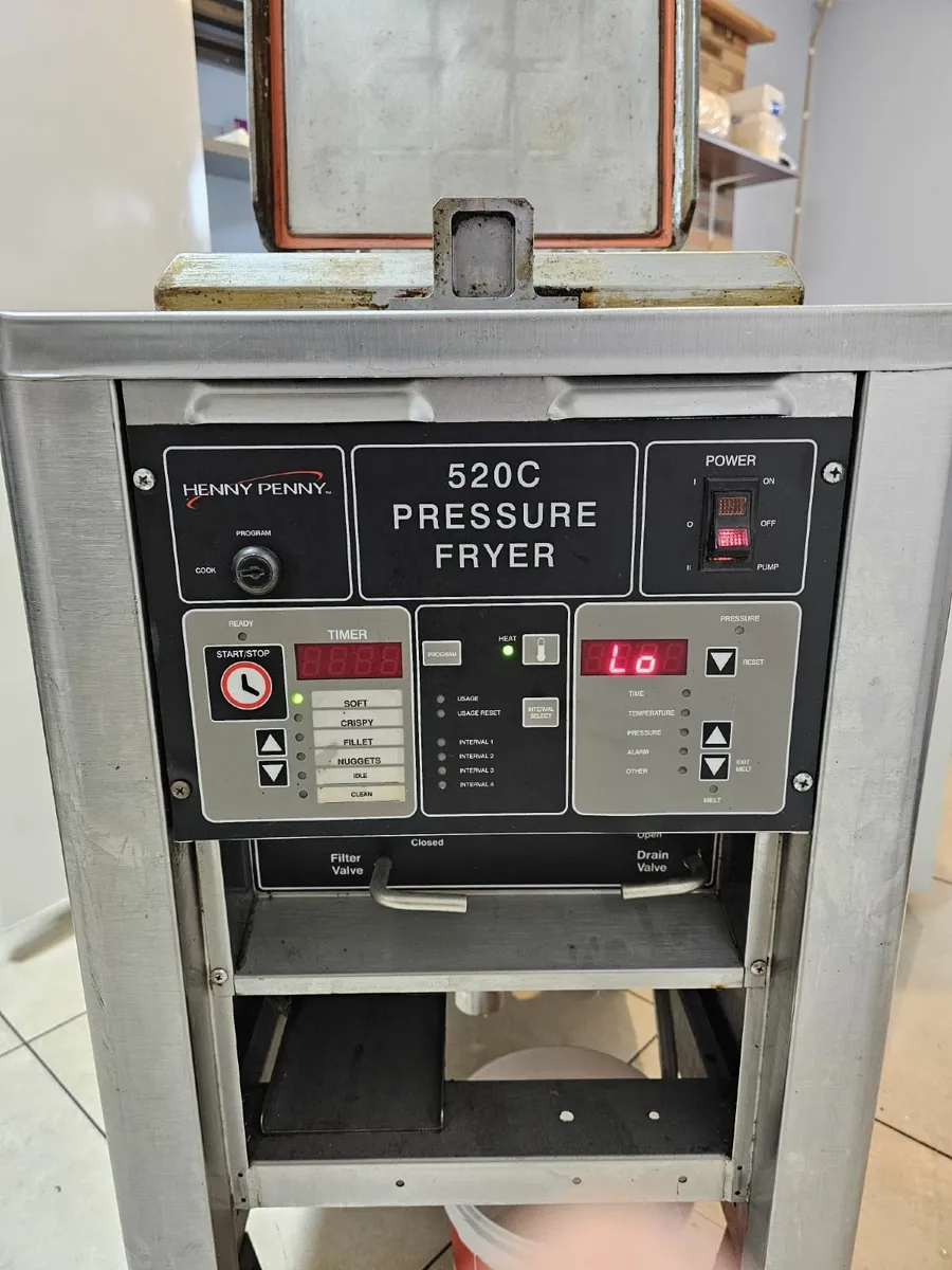 henny penny 520c-2 machines( read description)