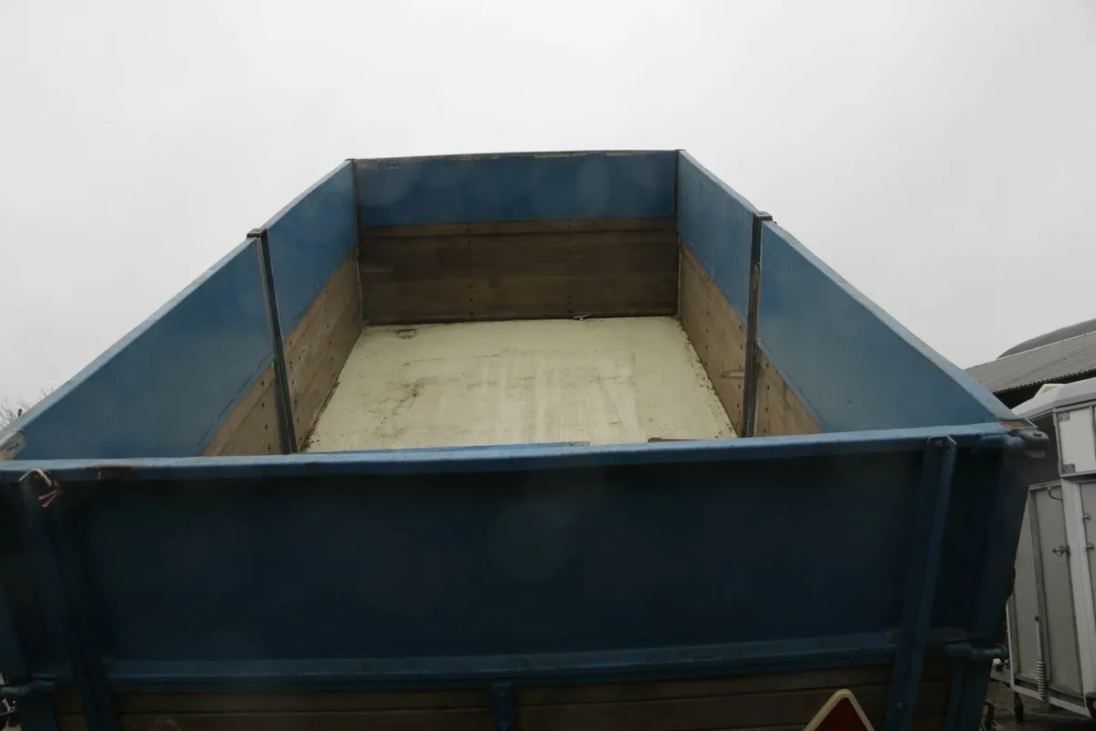 grain trailer - Image 4