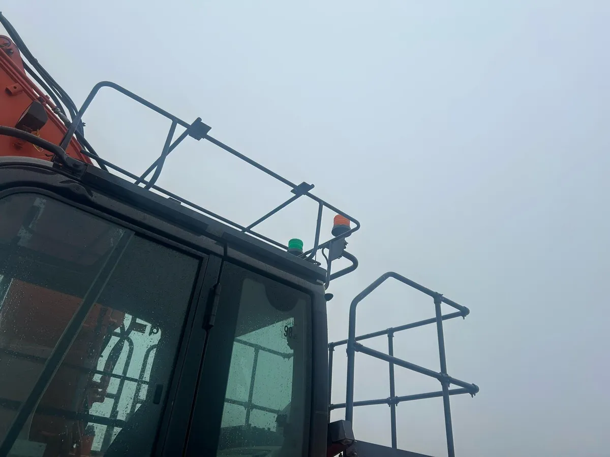 Hitachi hand rail x cab guards - Image 2