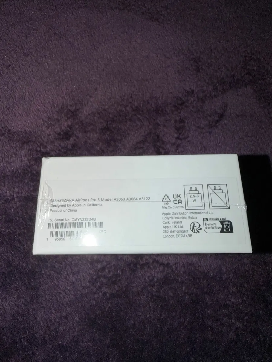 Air Pods Pro Gen3 QUICK SELL - Image 2