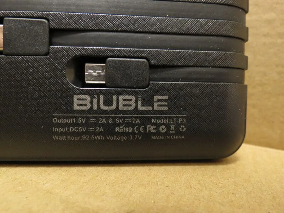 NEW in Box Power Bank BiUBLE 9000 mah - Image 4