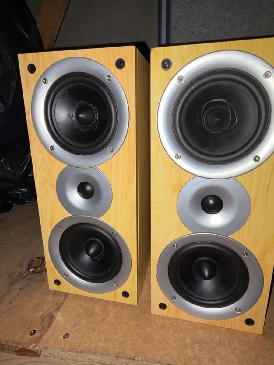 speakers - Image 1