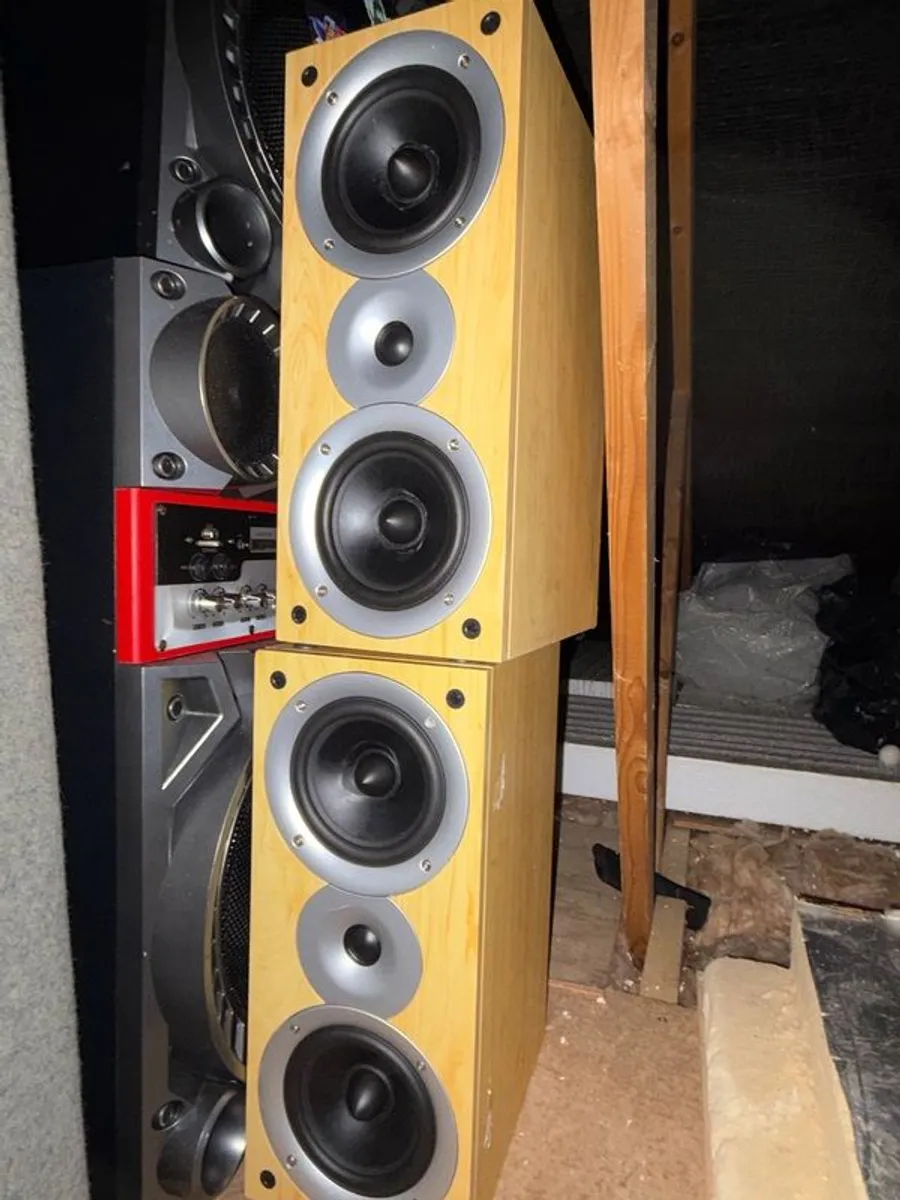 speakers - Image 2
