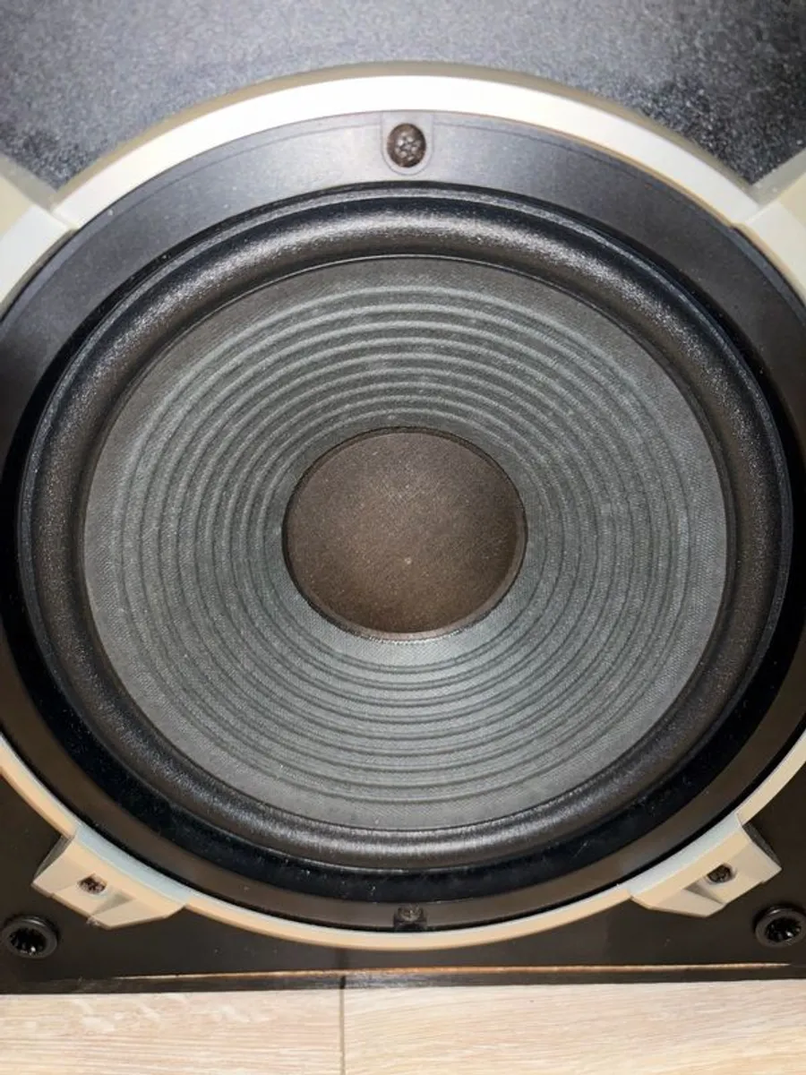 speaker - Image 4