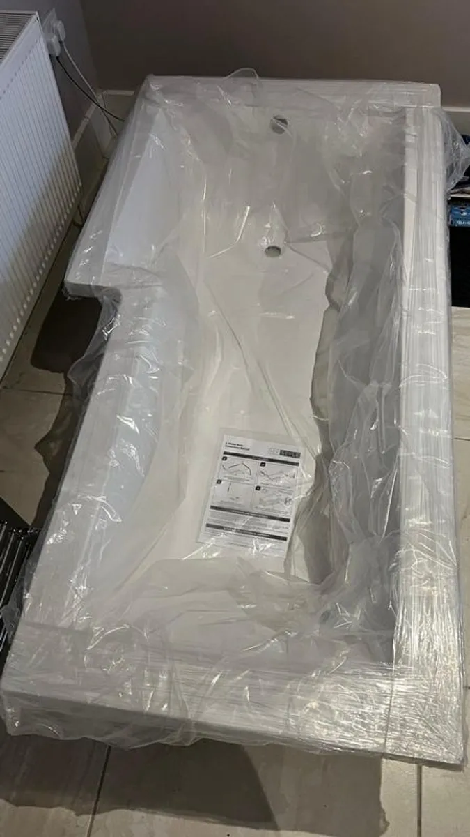 L Shaped Bath and 2 Towel Warmers - Image 1