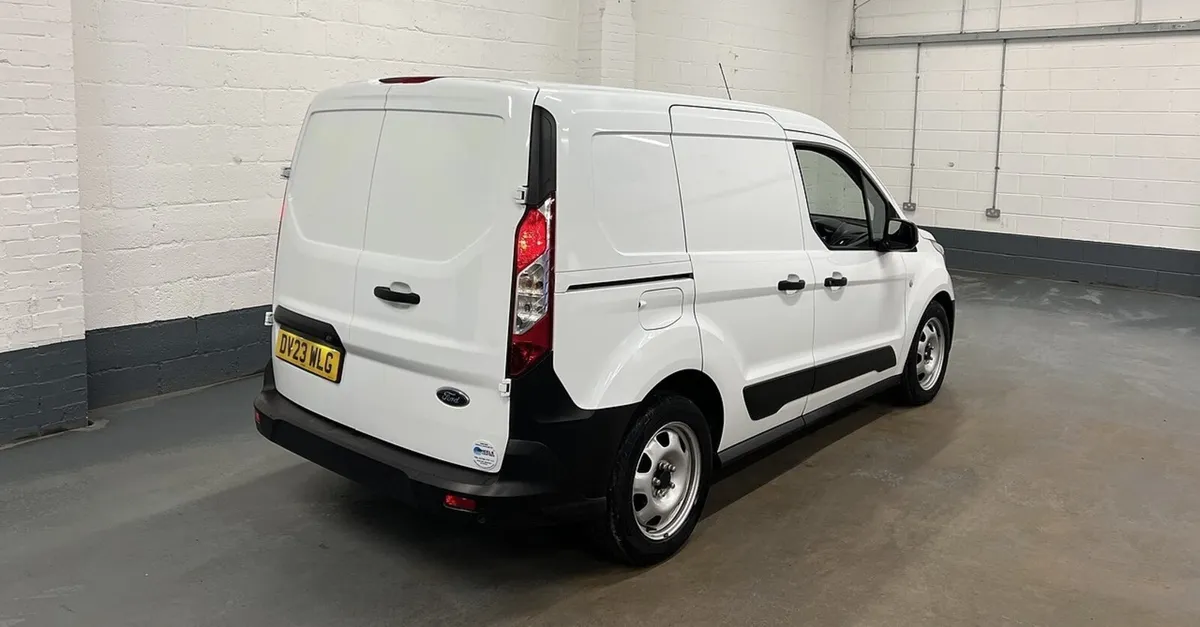 2023 Ford Transit Connect Small Panel Van - Image 4
