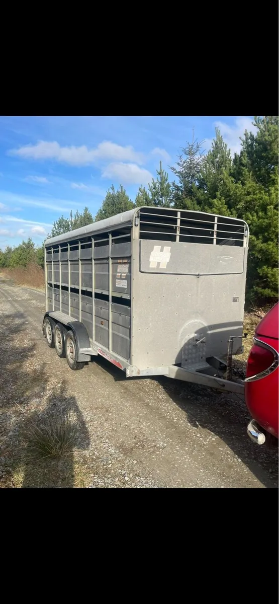 Livestock trailer - Image 2