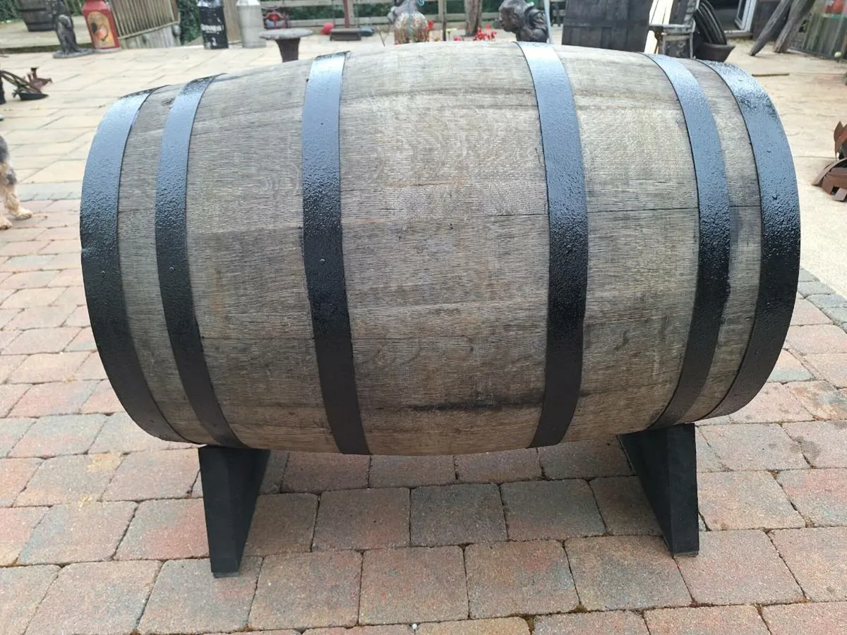 Oak barrel dog kennel - Image 4
