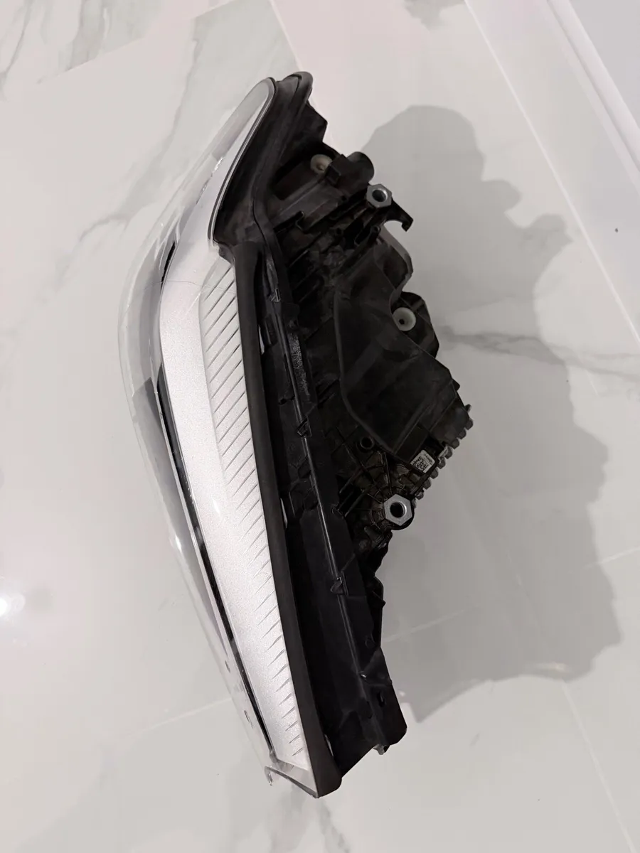 BMW 5 Series G30 - Image 2