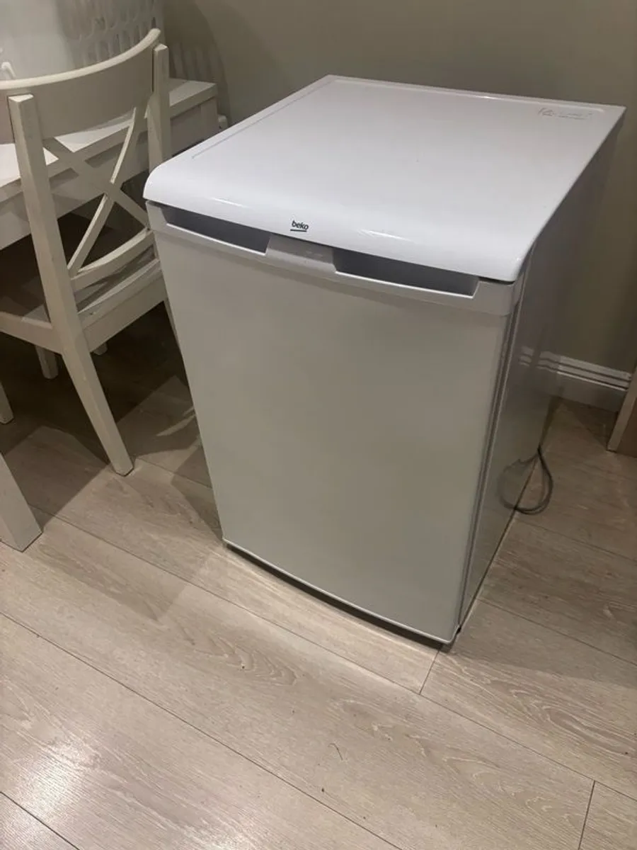 White undercounter Beko Fridge - Image 3