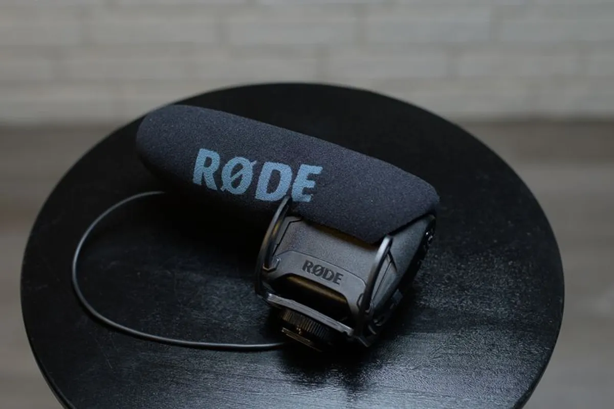 Rode Video Mic Pro +dead cat windshield - Image 2