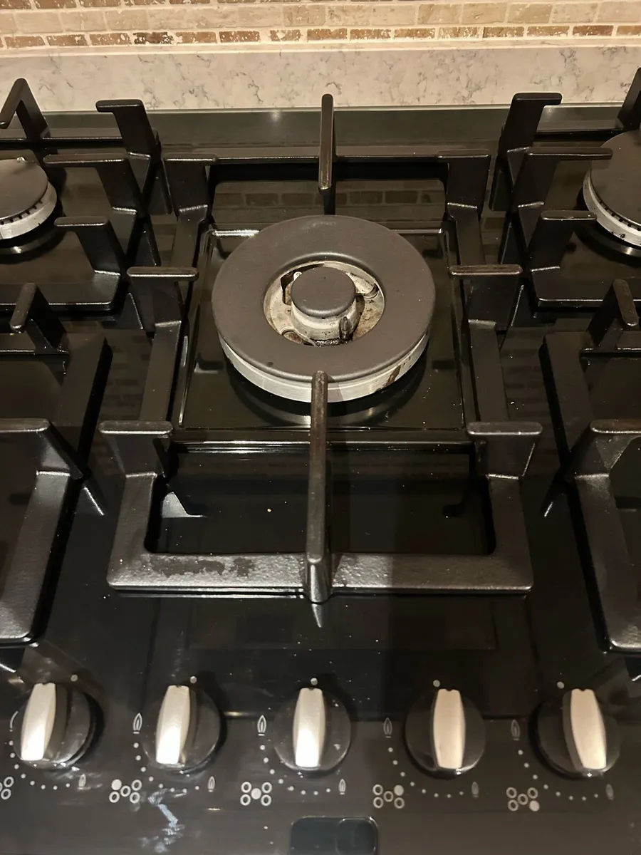 Neff 5 gas burner hob - Image 3