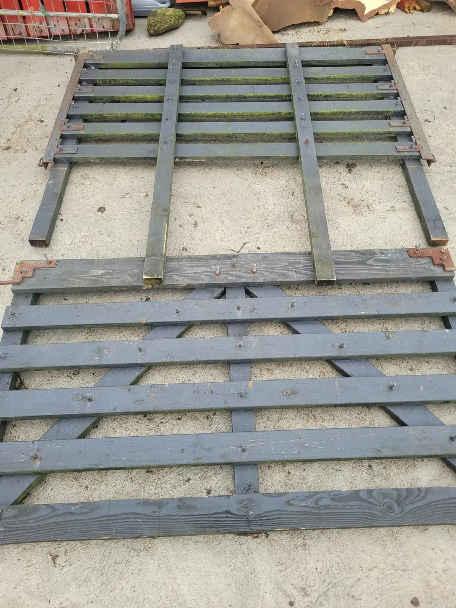 Trailer Cribs /Creels - Image 1