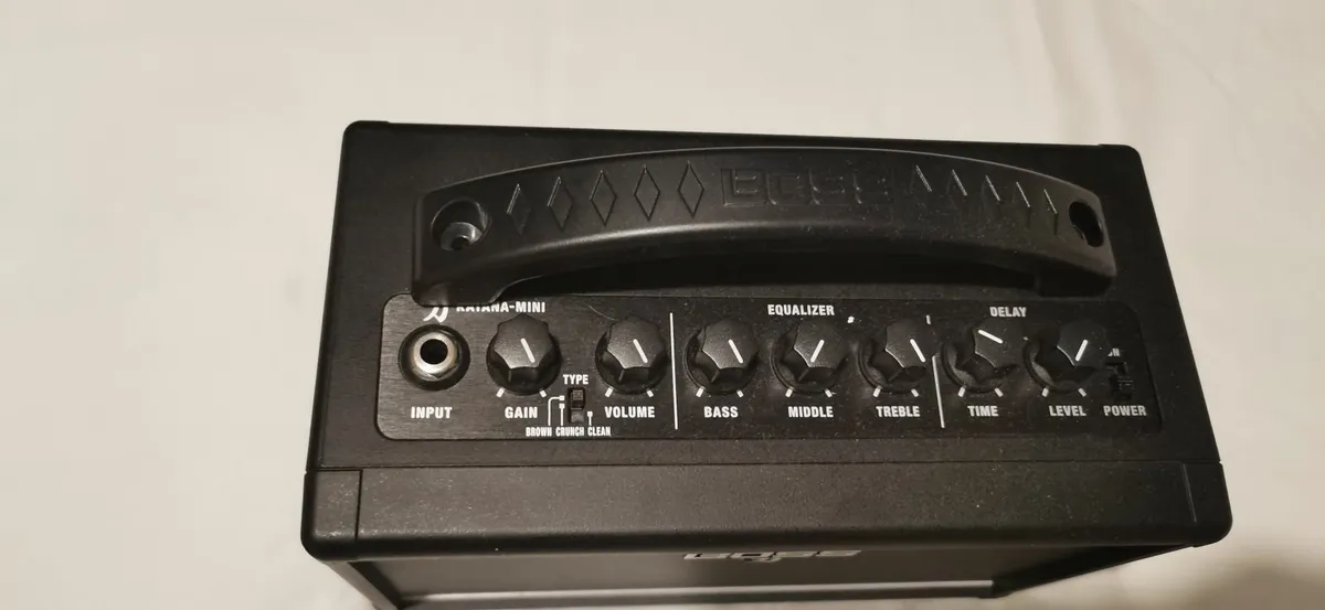 Electric Guitar Complete Bundle - Image 2