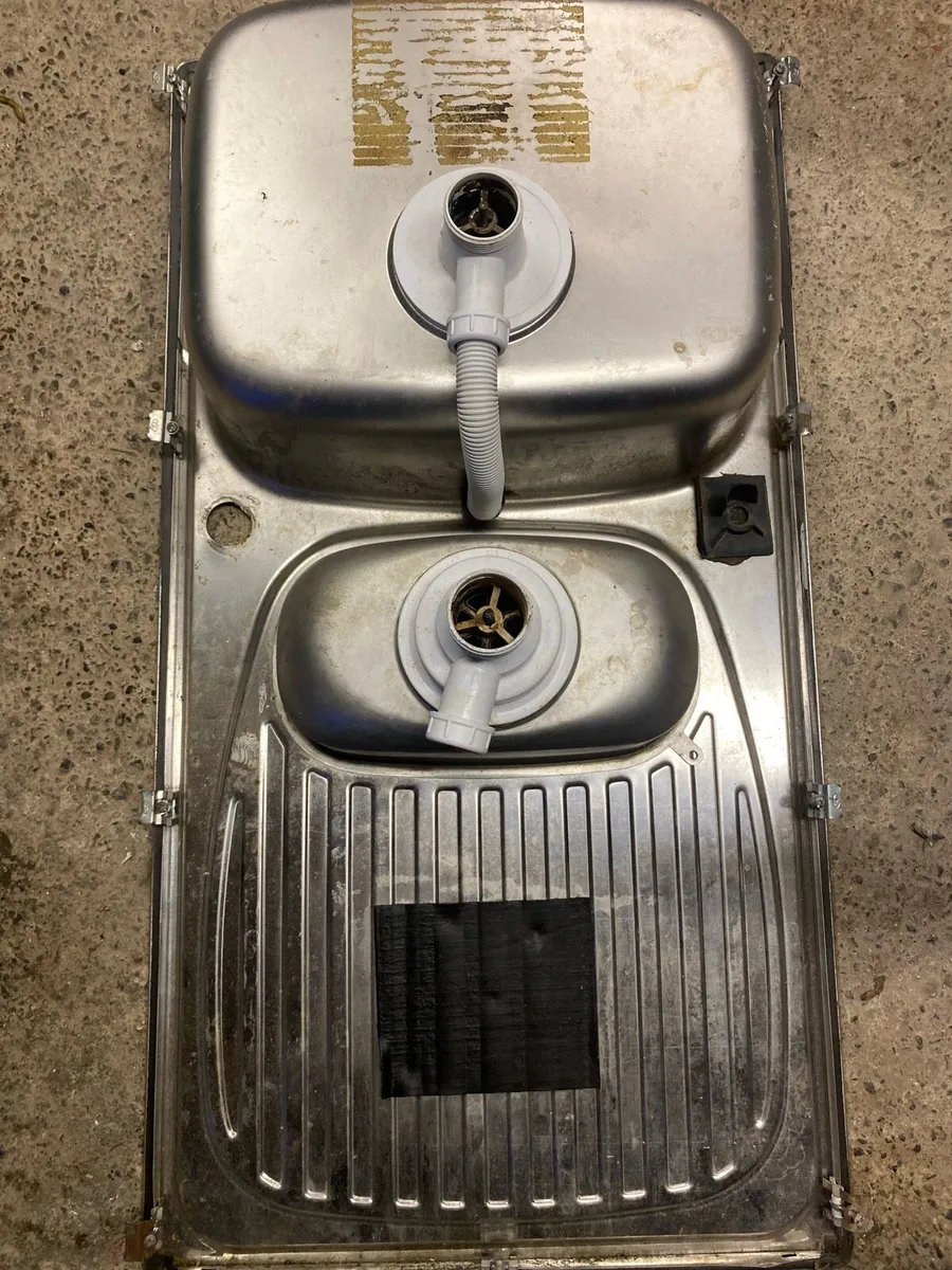 Stainless steel sink - Image 2