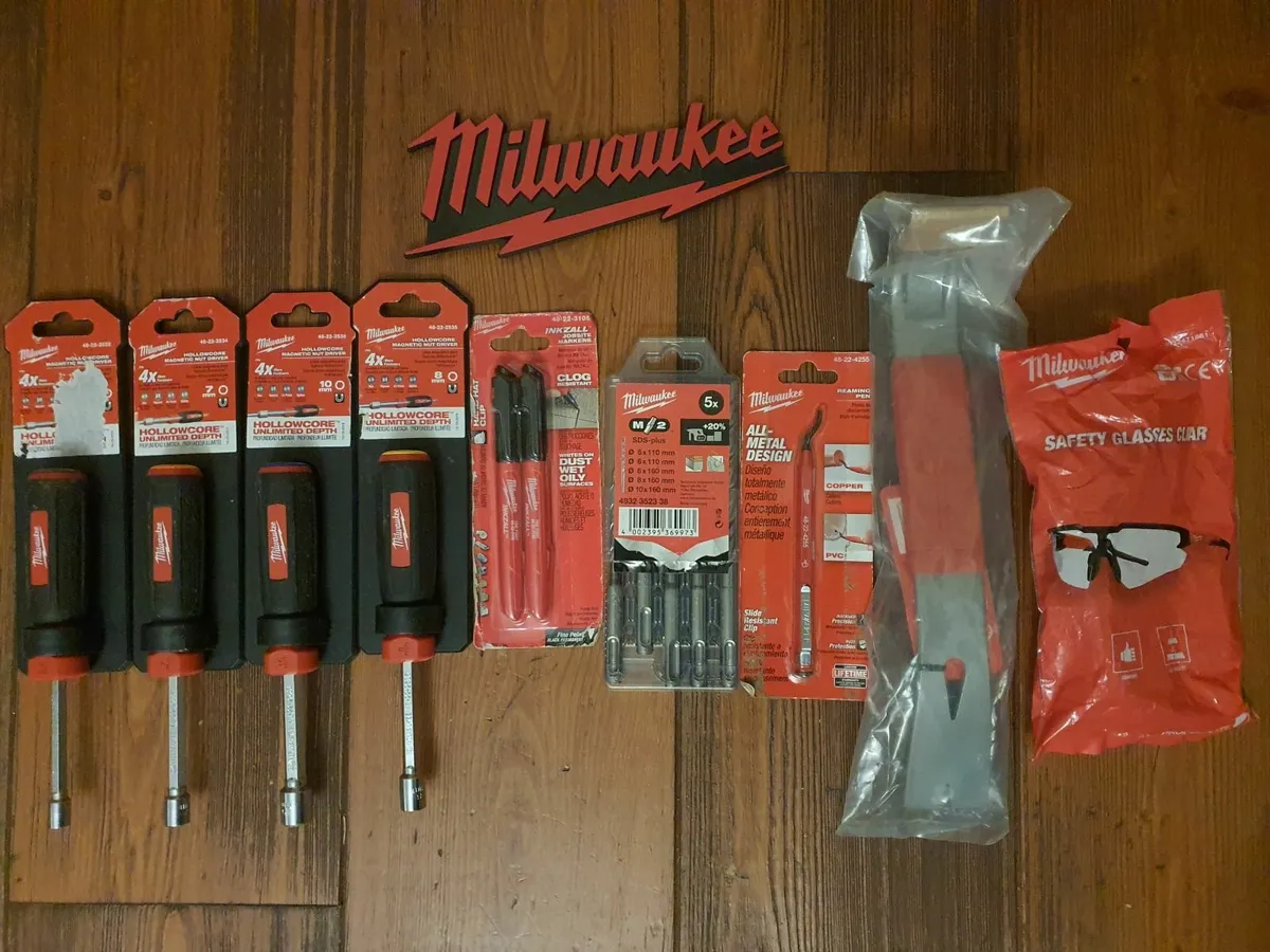 Milwaukee hand tools, screwdrivers, blades - Image 1
