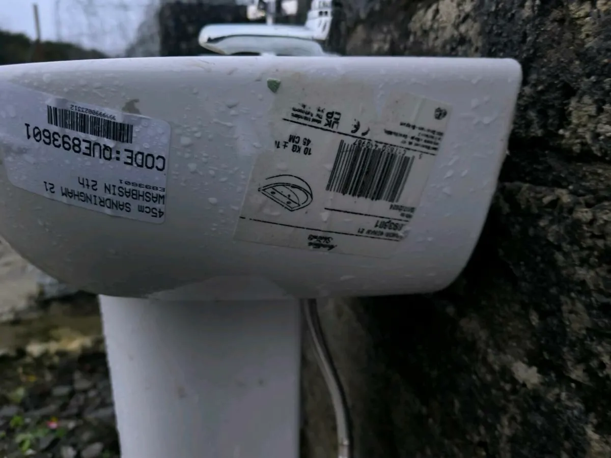 Handbasin and pedistil - Image 4