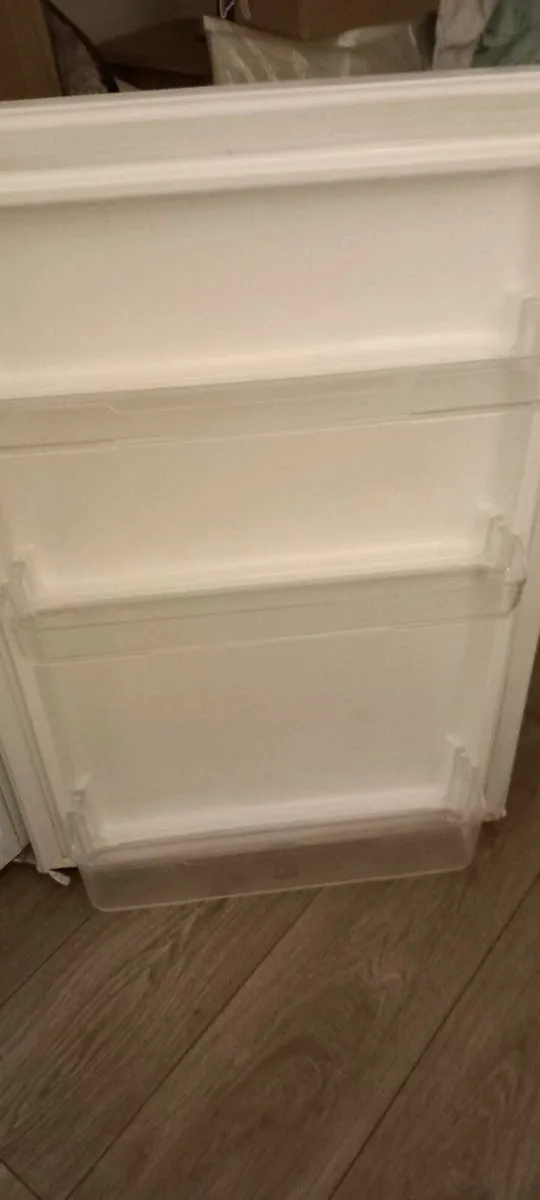 Undercounter fridge - Image 3