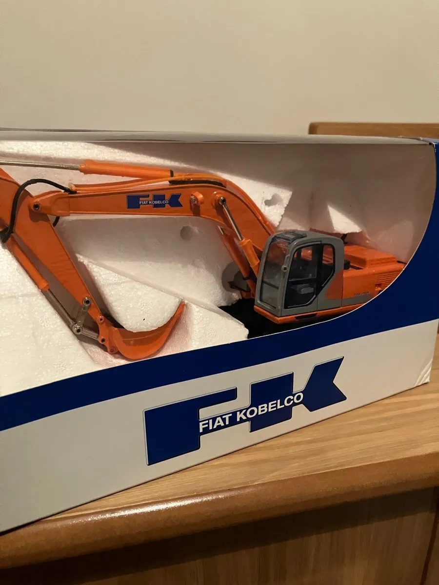 Hitachi Zaxis 135 - Image 2