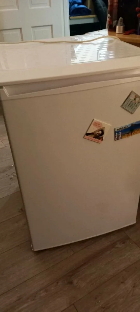 Undercounter freezer - Image 2