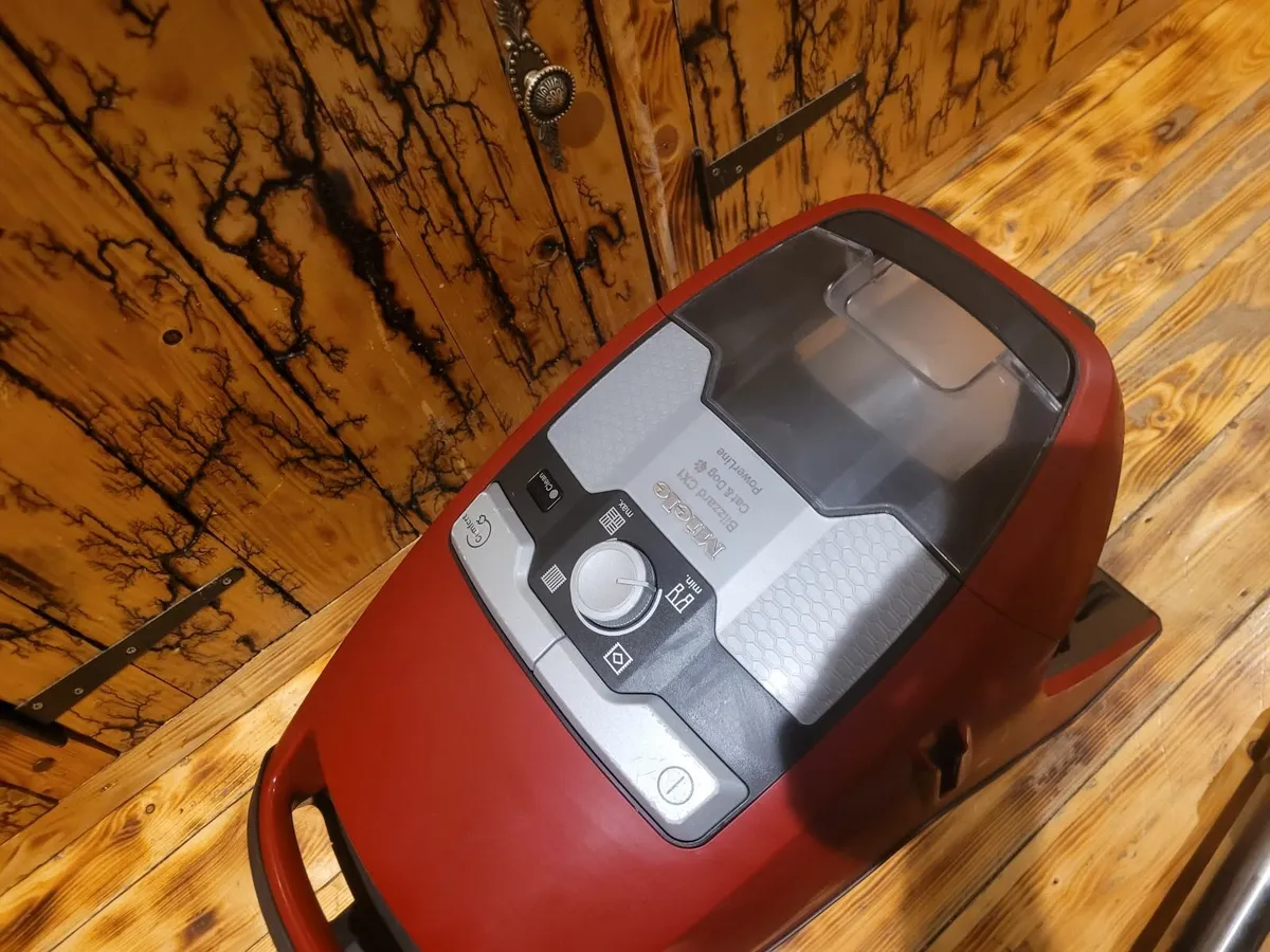 Miele bagless vacuum cleaner - Image 1