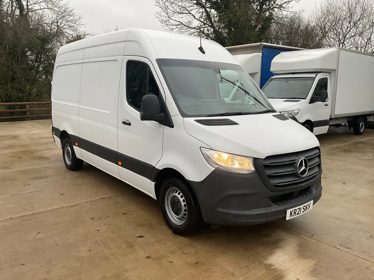 2021 Mercedes Sprinter Mwb - Image 1