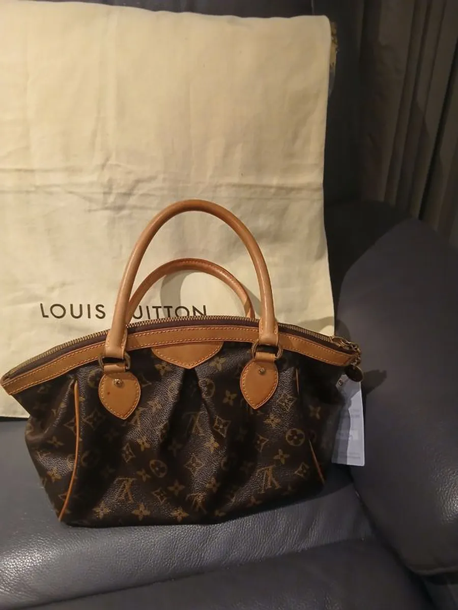 Louis Vuitton - Image 3