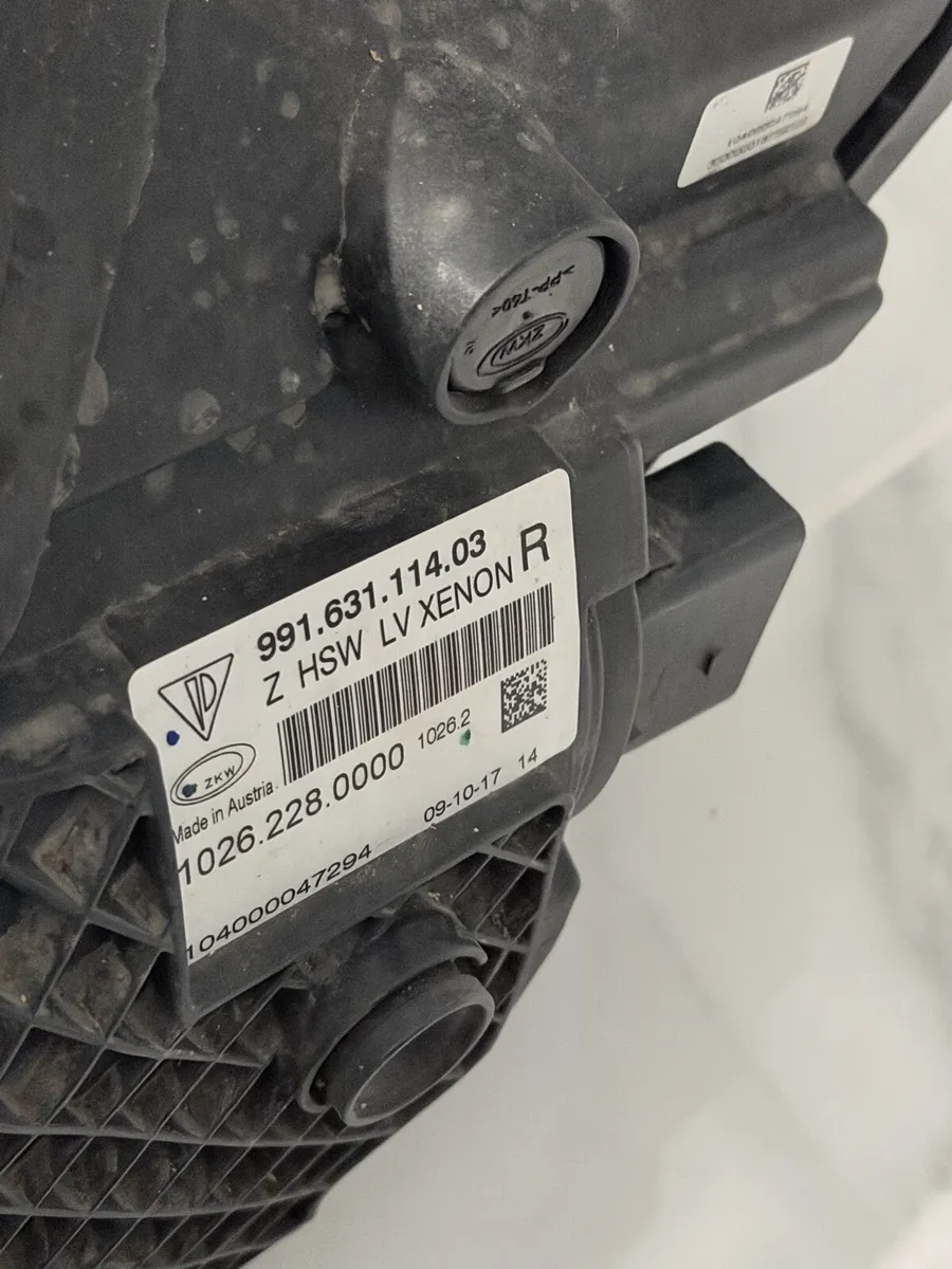 Porshe 991 911 HEADLIGHTS - Image 3