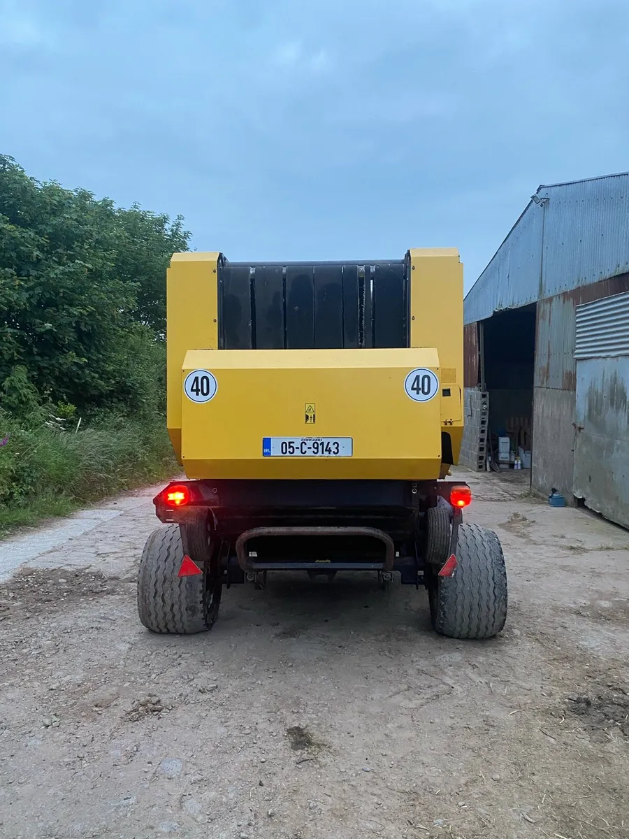 New Holland belt baler - Image 3