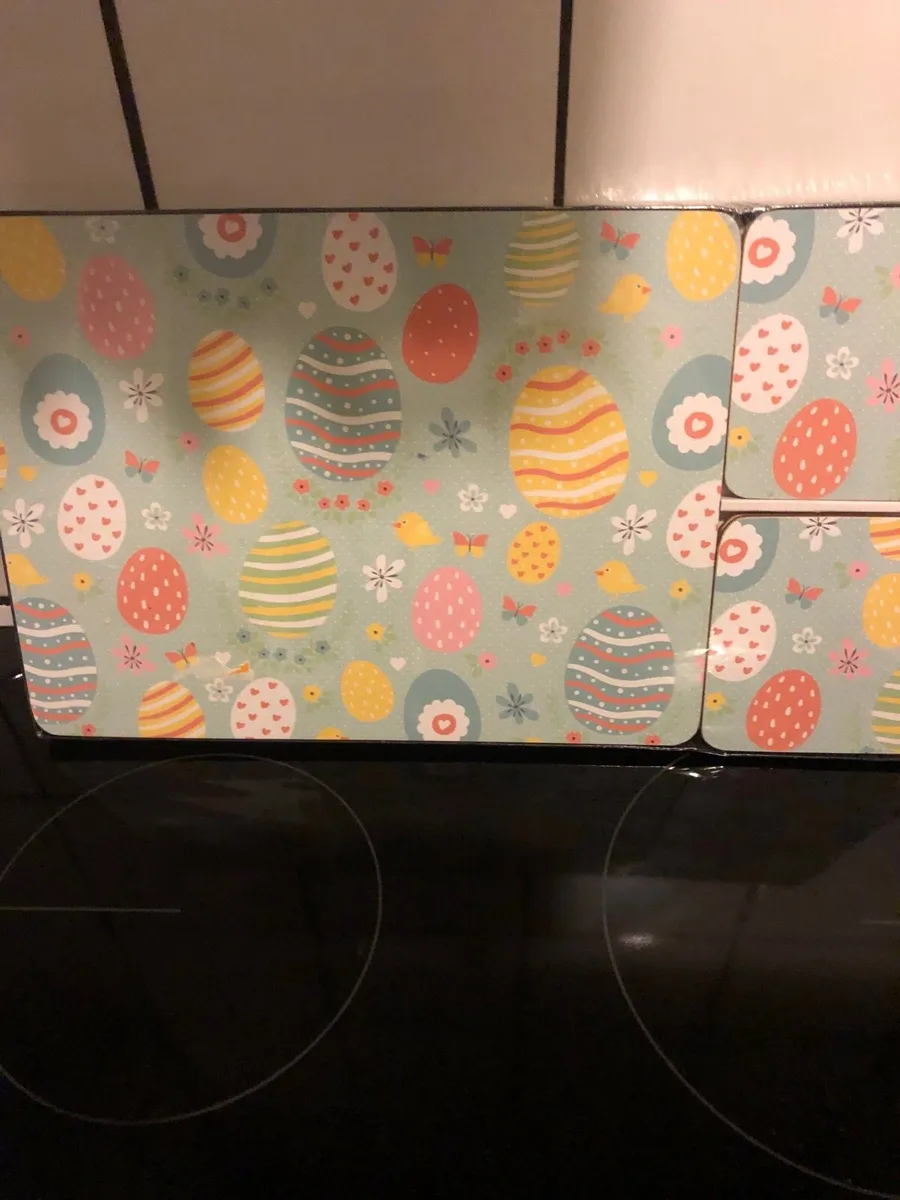 Table mats and coasters €5 - Image 1