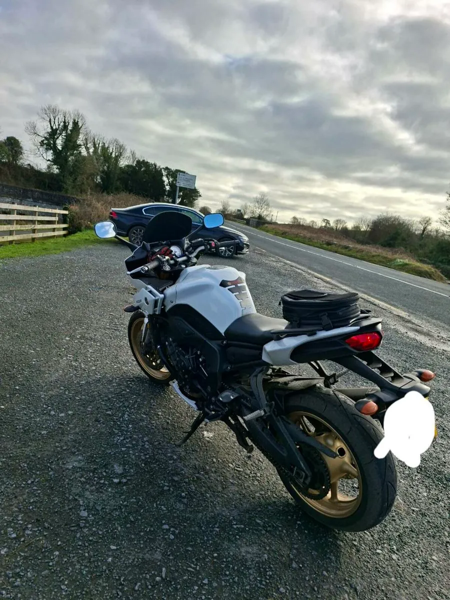 Yamaha fz800 - Image 3