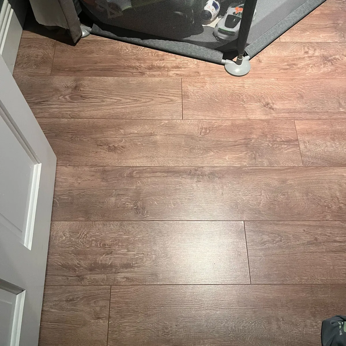 Laminate Flooring - Image 4