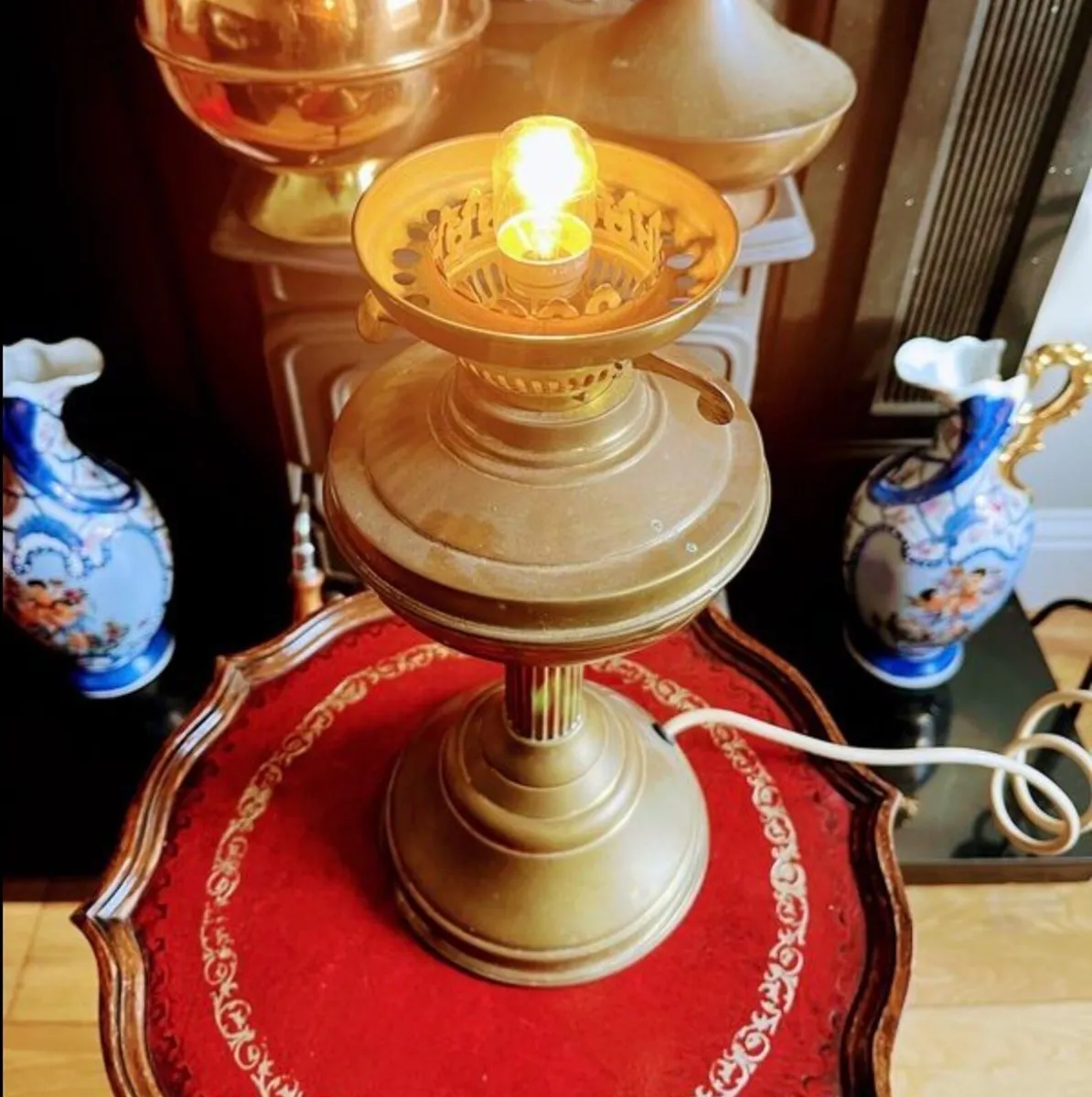 Vintage brass lamp - Image 3