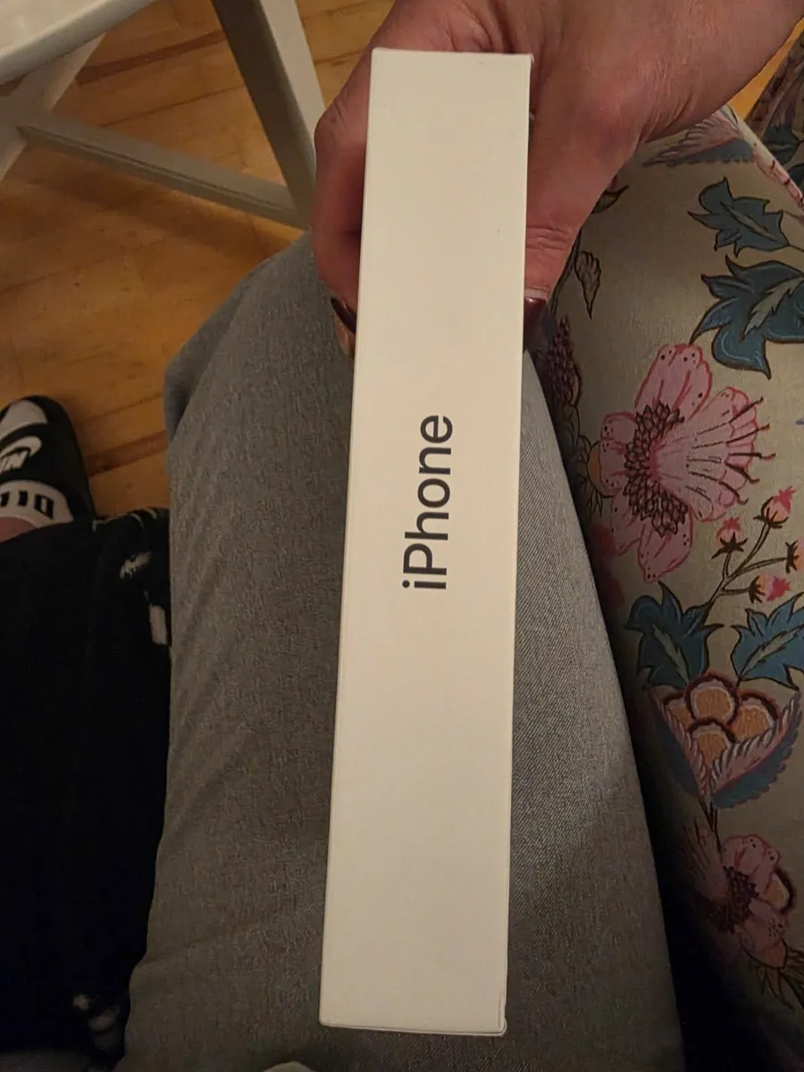 Iphone15 brand new - Image 3