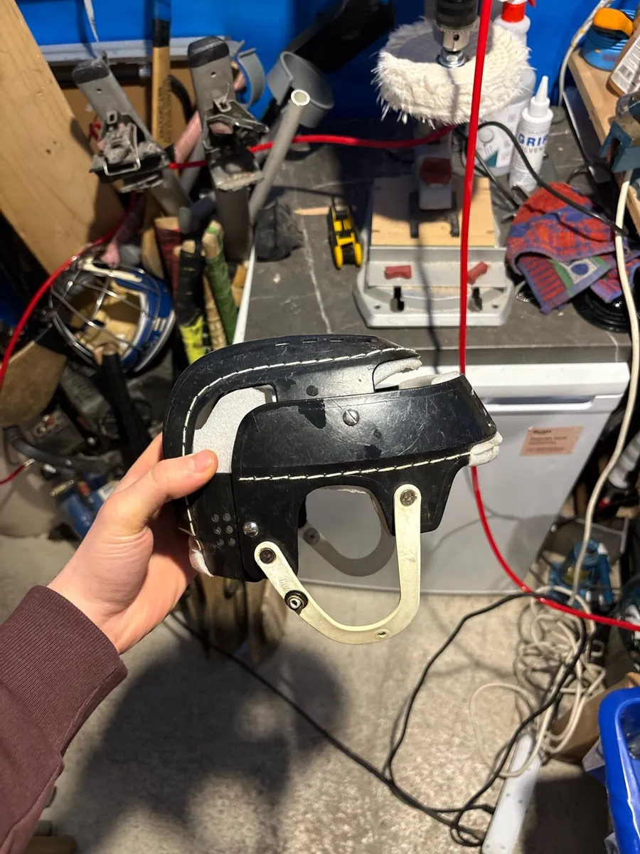 Oldstyle black skb jr hurling helmet - Image 2