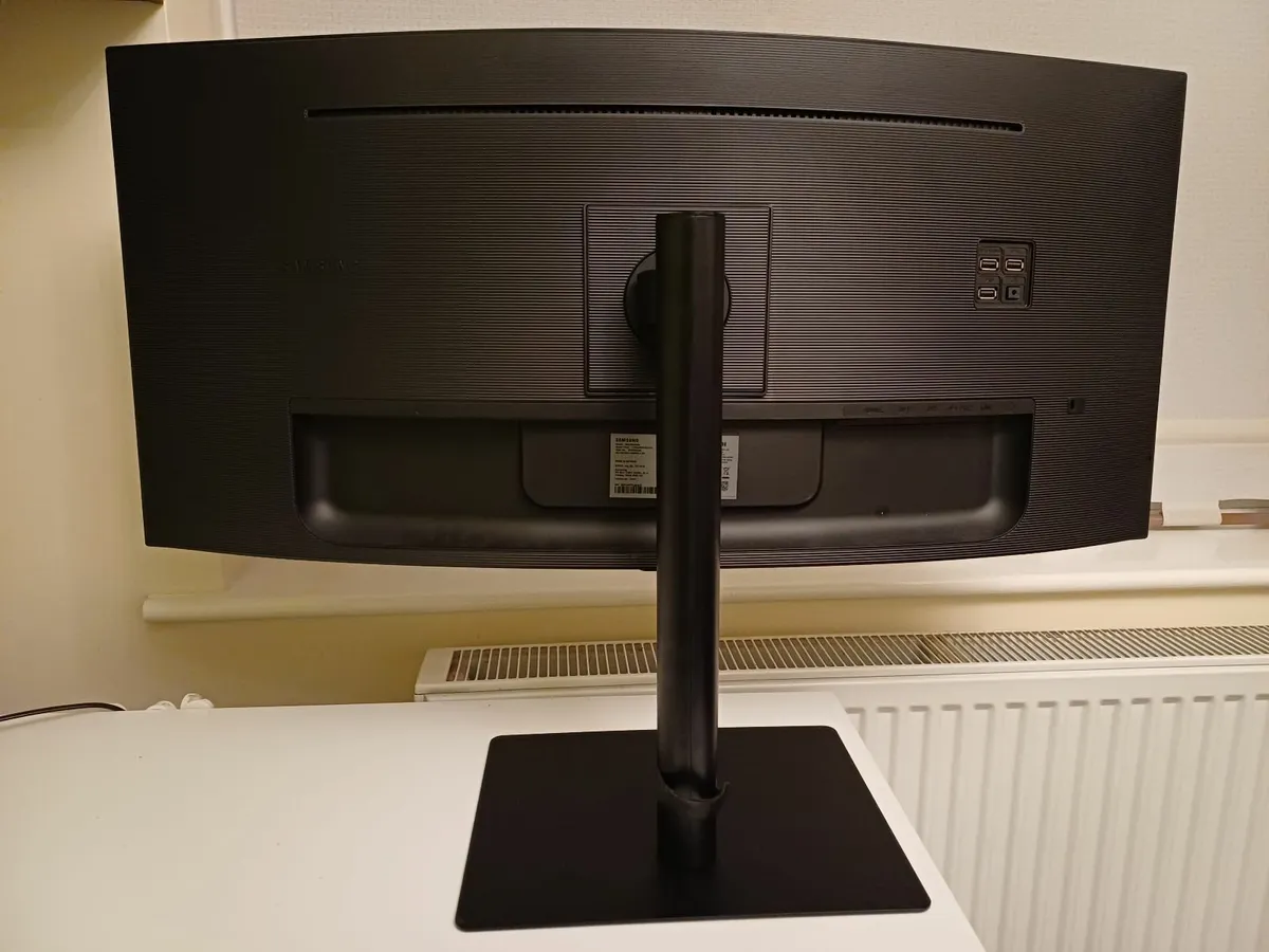 Samsung viewfinity s6 34 - Image 2