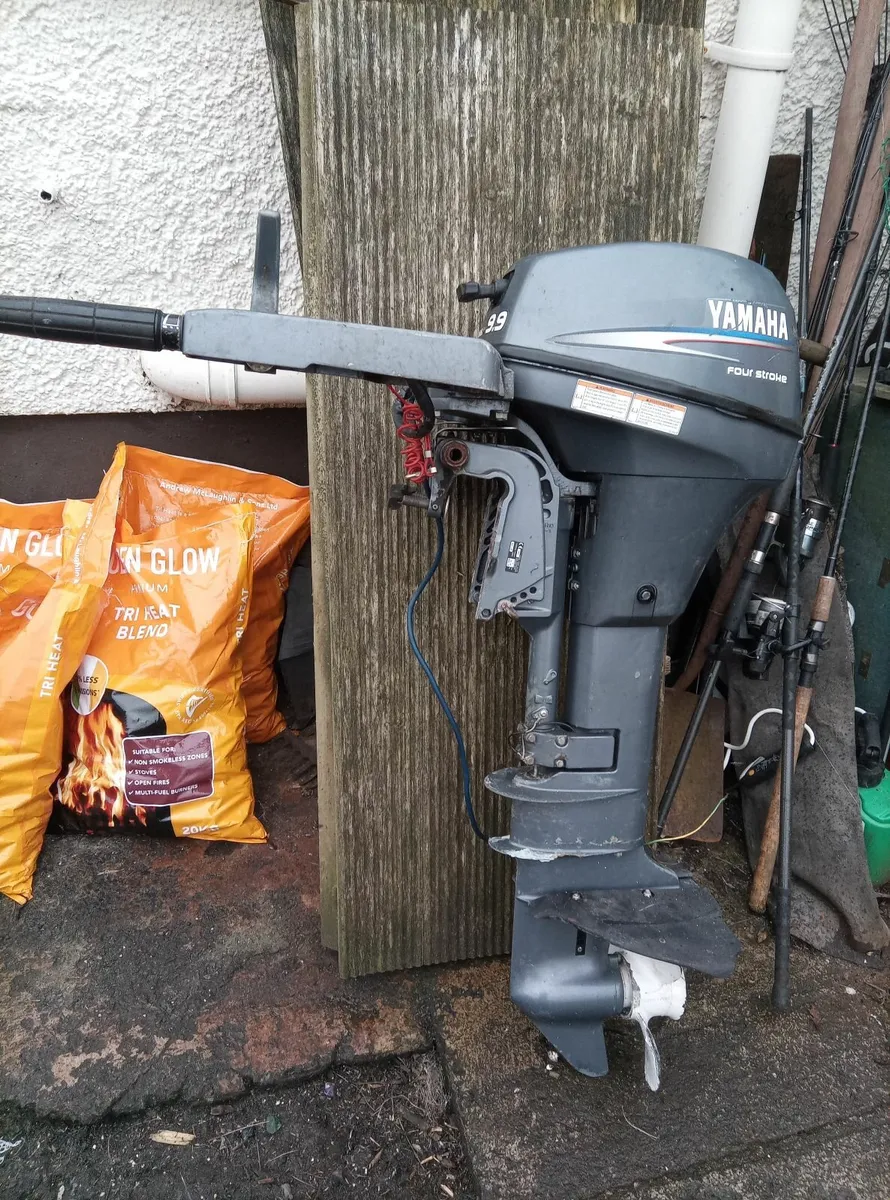 Yamaha  9.9 hp Outboard engine - Image 3