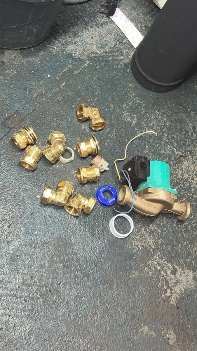 Circulating pump. Brass - Image 1